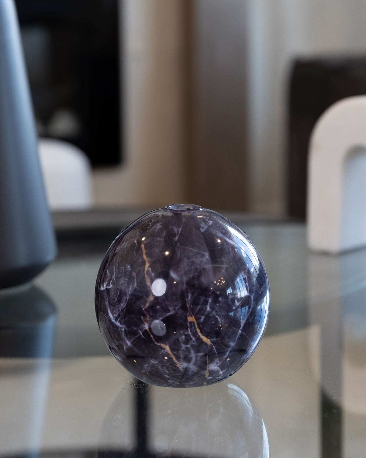 Neva Vase – Charcoal Marble